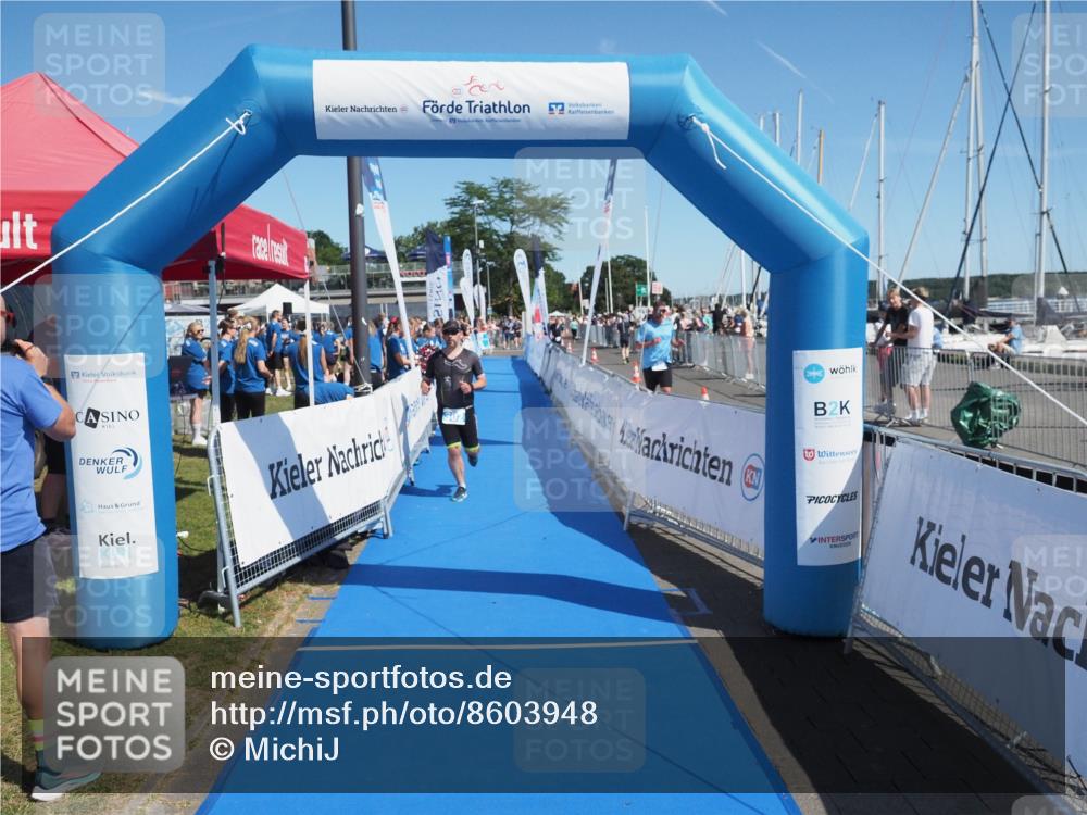 17.08.2025 - KN Förde Triathlon 2025 MichiJ http://msf.ph/oto/8603948 17.08.2025 12:20:47 Laufen 302 meine-sportfotos.de