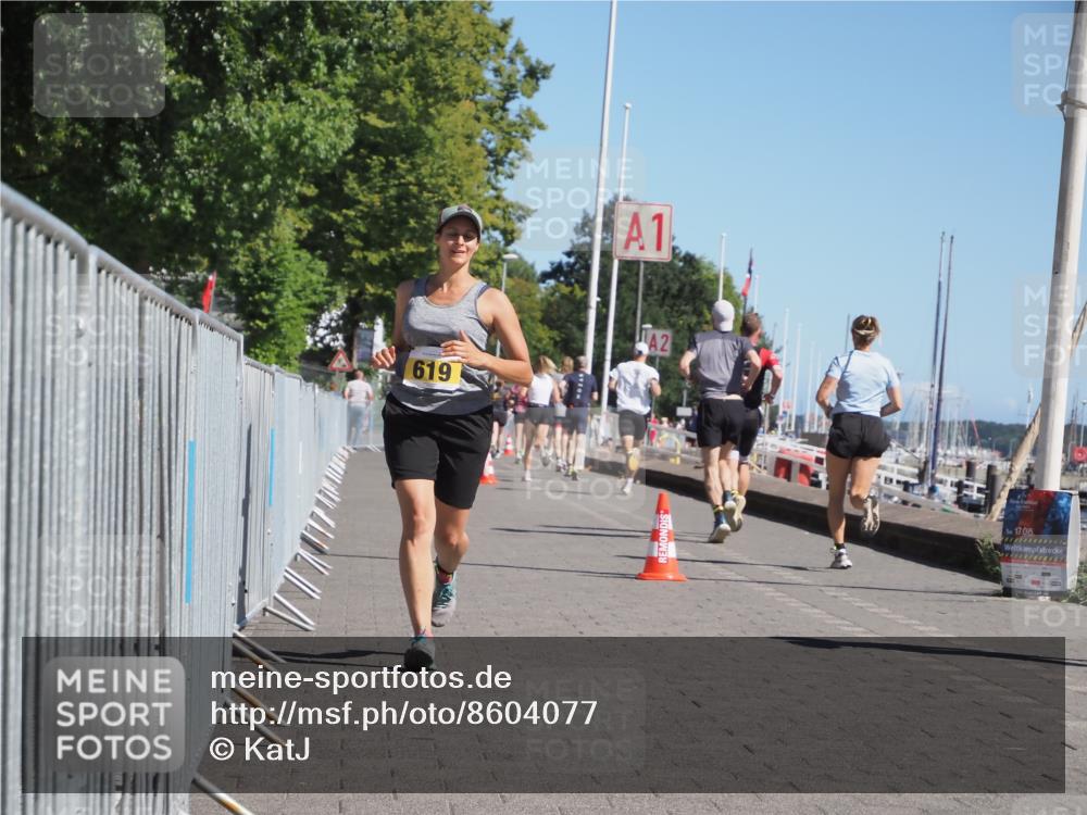17.08.2025 - KN Förde Triathlon 2025 KatJ http://msf.ph/oto/8604077 17.08.2025 11:57:04 Laufen 619 meine-sportfotos.de