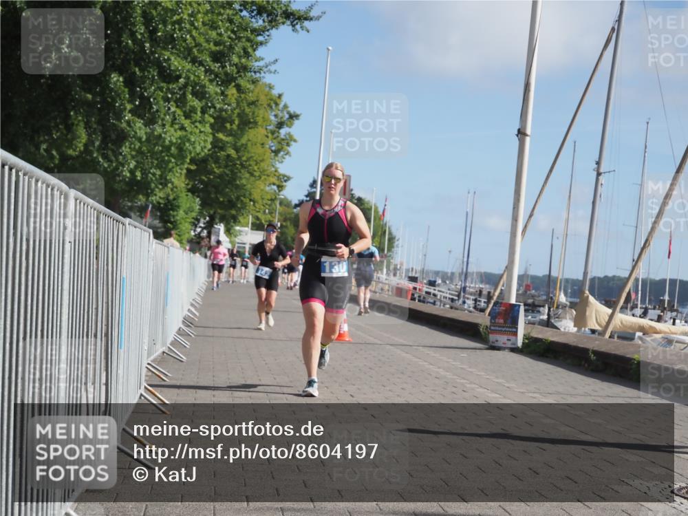 17.08.2025 - KN Förde Triathlon 2025 KatJ http://msf.ph/oto/8604197 17.08.2025 10:27:13 Laufen 130, 142, 196 meine-sportfotos.de