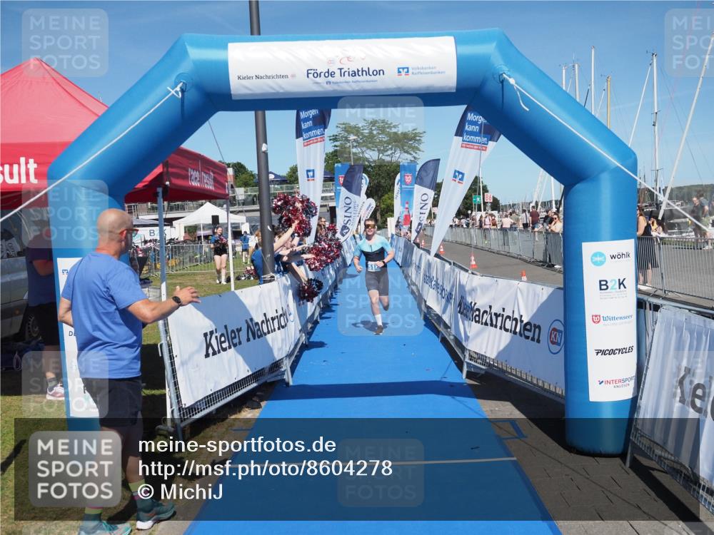 17.08.2025 - KN Förde Triathlon 2025 MichiJ http://msf.ph/oto/8604278 17.08.2025 14:19:13 Laufen 518 meine-sportfotos.de