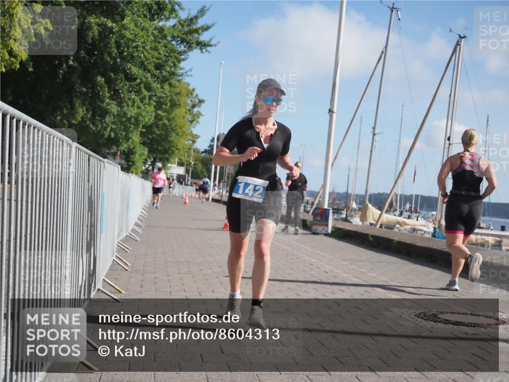 17.08.2025 - KN Förde Triathlon 2025 KatJ http://msf.ph/oto/8604313 17.08.2025 10:27:20 Laufen 142 meine-sportfotos.de
