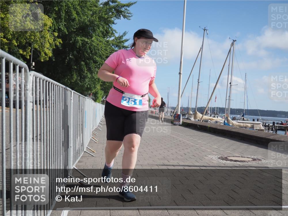 17.08.2025 - KN Förde Triathlon 2025 KatJ http://msf.ph/oto/8604411 17.08.2025 10:27:34 Laufen 131, 151, 251 meine-sportfotos.de