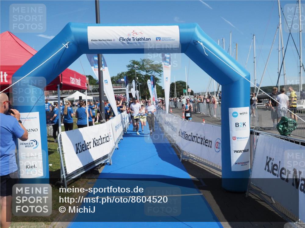 17.08.2025 - KN Förde Triathlon 2025 MichiJ http://msf.ph/oto/8604520 17.08.2025 12:21:21 Laufen 611, 630 meine-sportfotos.de