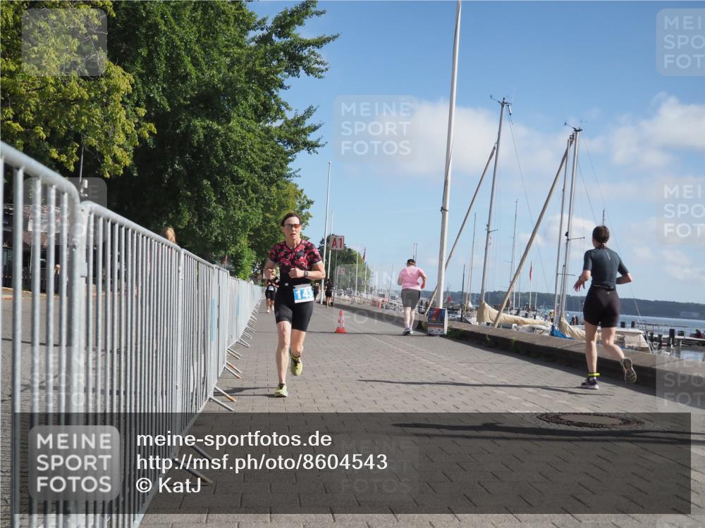 17.08.2025 - KN Förde Triathlon 2025 KatJ http://msf.ph/oto/8604543 17.08.2025 10:27:45 Laufen 143 meine-sportfotos.de
