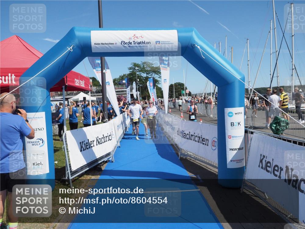 17.08.2025 - KN Förde Triathlon 2025 MichiJ http://msf.ph/oto/8604554 17.08.2025 12:21:22 Laufen 611, 630 meine-sportfotos.de