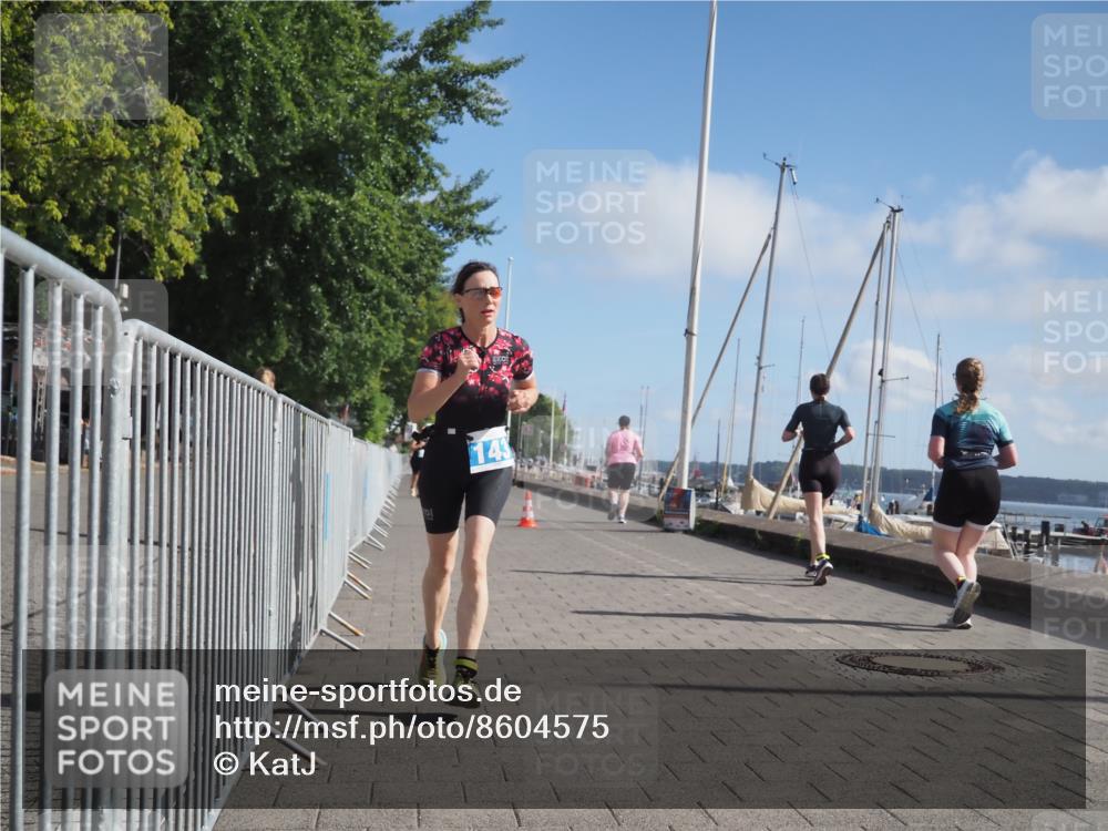 17.08.2025 - KN Förde Triathlon 2025 KatJ http://msf.ph/oto/8604575 17.08.2025 10:27:46 Laufen 143 meine-sportfotos.de
