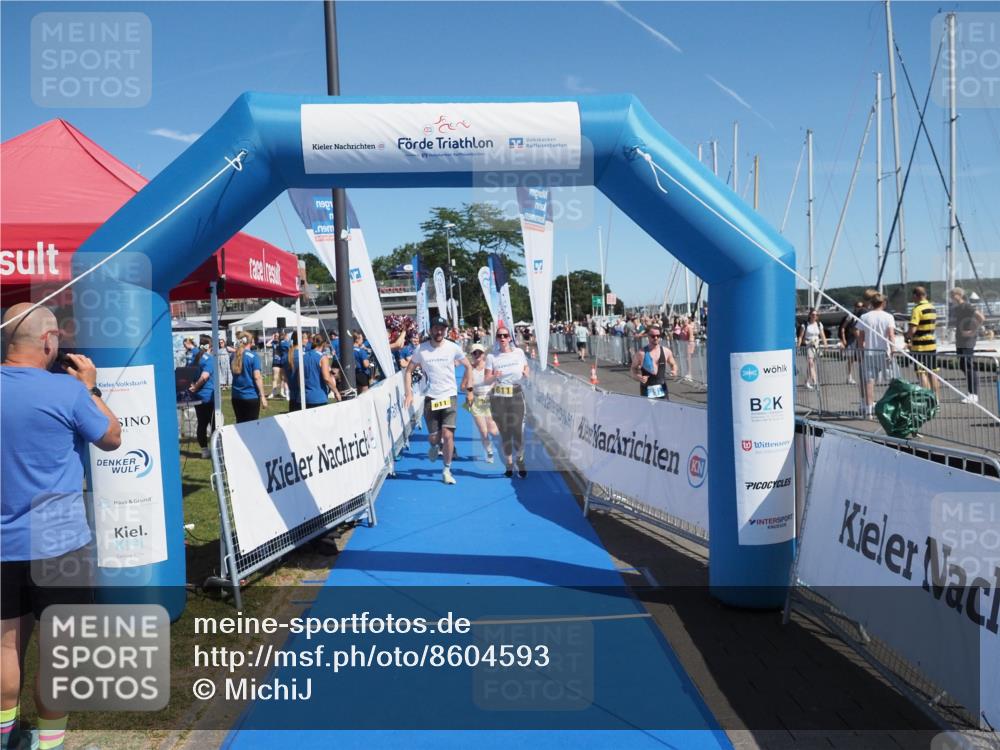17.08.2025 - KN Förde Triathlon 2025 MichiJ http://msf.ph/oto/8604593 17.08.2025 12:21:22 Laufen 611, 630 meine-sportfotos.de