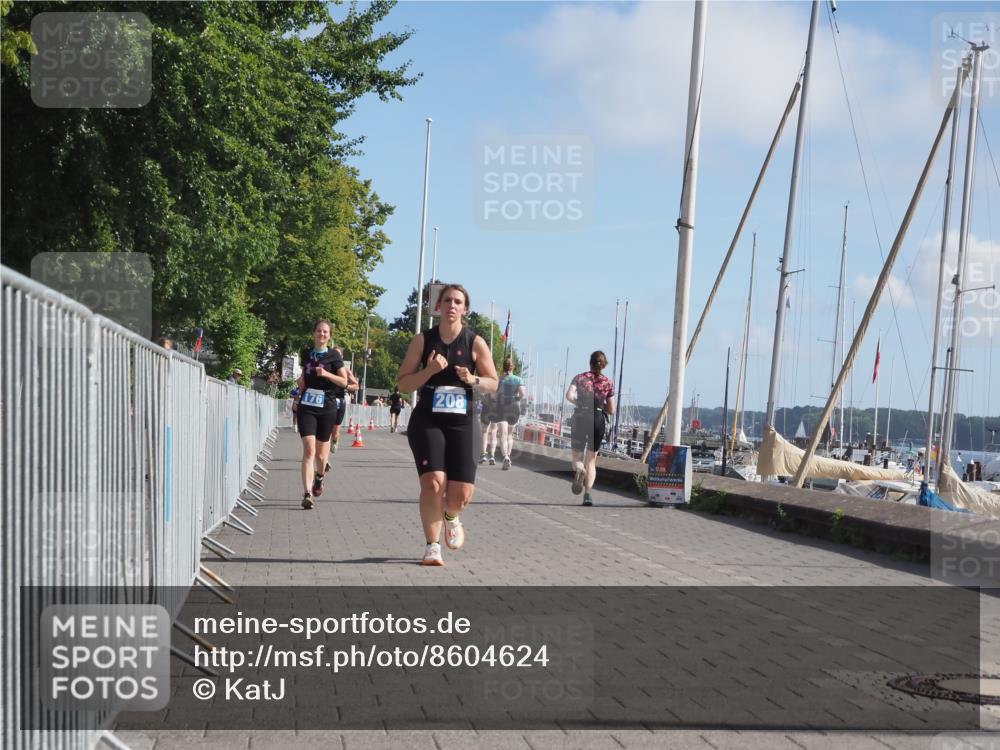 17.08.2025 - KN Förde Triathlon 2025 KatJ http://msf.ph/oto/8604624 17.08.2025 10:27:54 Laufen 176, 189, 208, 237 meine-sportfotos.de