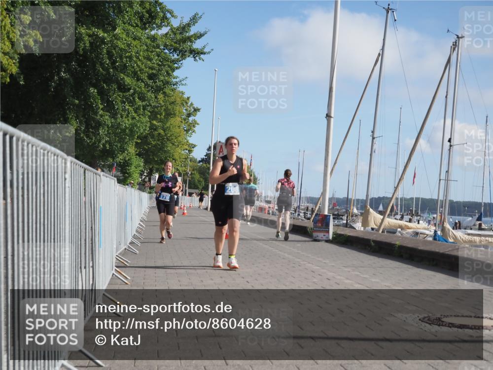 17.08.2025 - KN Förde Triathlon 2025 KatJ http://msf.ph/oto/8604628 17.08.2025 10:27:54 Laufen 176, 189, 208, 237 meine-sportfotos.de