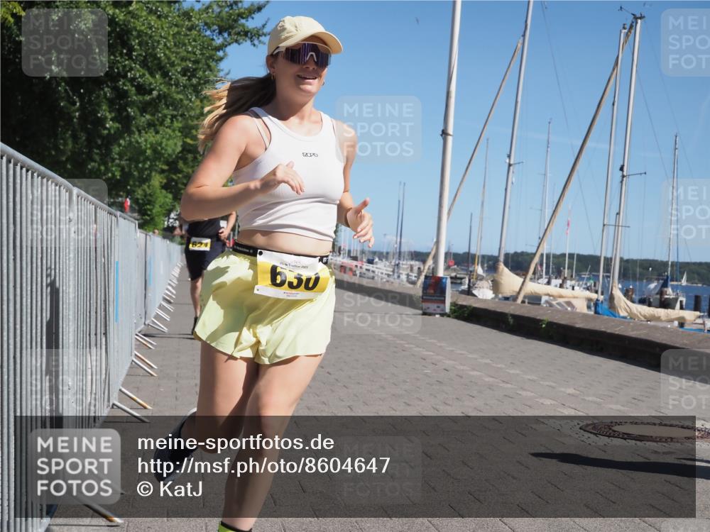 17.08.2025 - KN Förde Triathlon 2025 KatJ http://msf.ph/oto/8604647 17.08.2025 11:57:51 Laufen 372, 610, 624, 630 meine-sportfotos.de