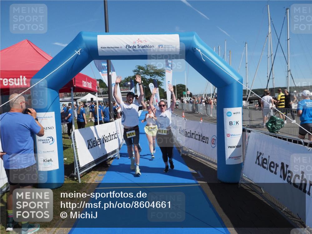 17.08.2025 - KN Förde Triathlon 2025 MichiJ http://msf.ph/oto/8604661 17.08.2025 12:21:24 Laufen 611, 630 meine-sportfotos.de