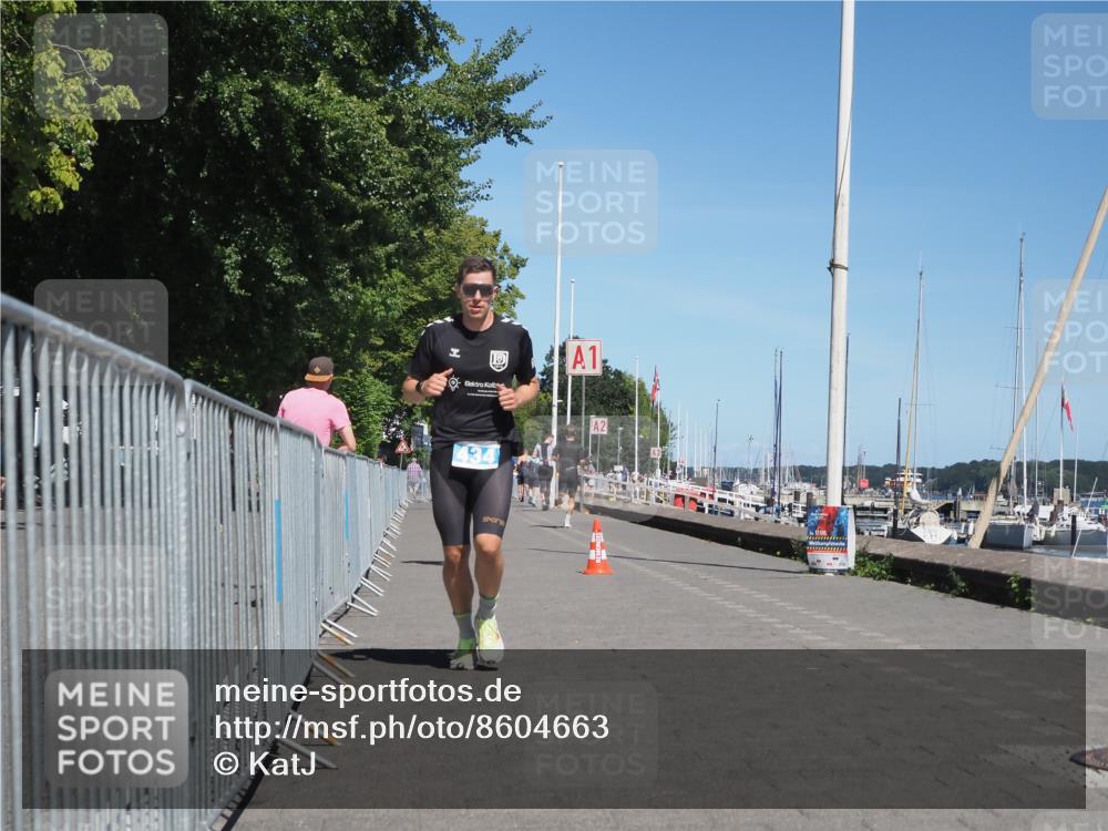 17.08.2025 - KN Förde Triathlon 2025 KatJ http://msf.ph/oto/8604663 17.08.2025 13:47:41 Laufen 434, 450 meine-sportfotos.de