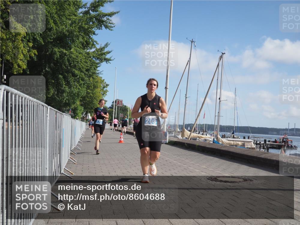 17.08.2025 - KN Förde Triathlon 2025 KatJ http://msf.ph/oto/8604688 17.08.2025 10:27:56 Laufen 176, 189, 208, 237 meine-sportfotos.de