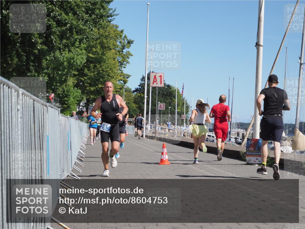 17.08.2025 - KN Förde Triathlon 2025 KatJ http://msf.ph/oto/8604753 17.08.2025 11:57:59 Laufen 282, 604 meine-sportfotos.de