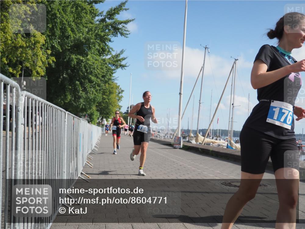 17.08.2025 - KN Förde Triathlon 2025 KatJ http://msf.ph/oto/8604771 17.08.2025 10:28:00 Laufen 176, 189, 208, 237 meine-sportfotos.de