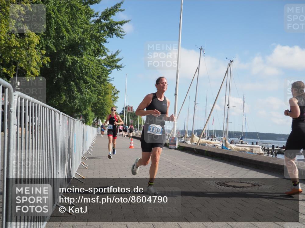 17.08.2025 - KN Förde Triathlon 2025 KatJ http://msf.ph/oto/8604790 17.08.2025 10:28:01 Laufen 176, 189, 237 meine-sportfotos.de