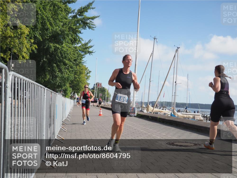 17.08.2025 - KN Förde Triathlon 2025 KatJ http://msf.ph/oto/8604795 17.08.2025 10:28:01 Laufen 176, 189, 237 meine-sportfotos.de