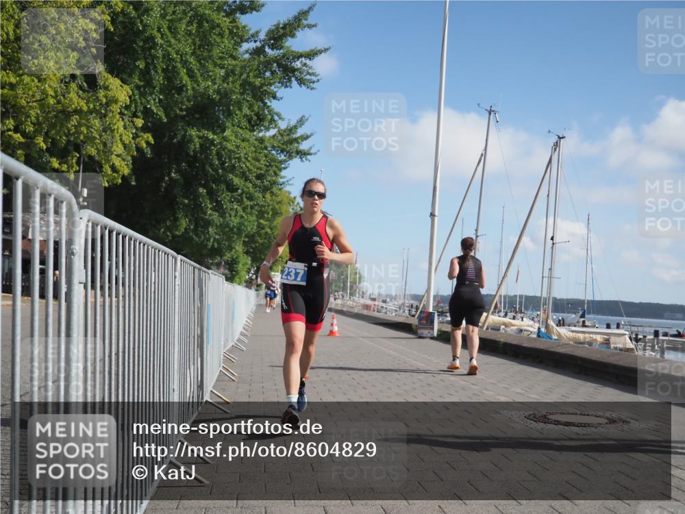 17.08.2025 - KN Förde Triathlon 2025 KatJ http://msf.ph/oto/8604829 17.08.2025 10:28:03 Laufen 176, 189, 237 meine-sportfotos.de