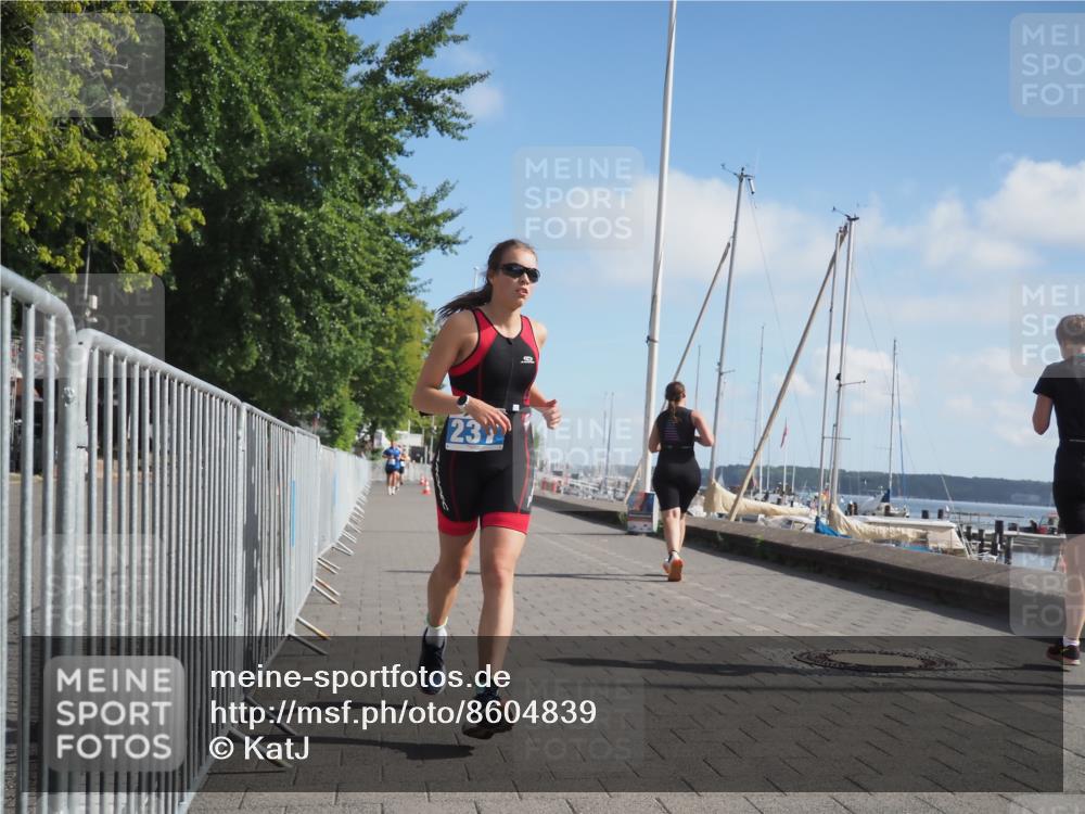 17.08.2025 - KN Förde Triathlon 2025 KatJ http://msf.ph/oto/8604839 17.08.2025 10:28:04 Laufen 189, 237 meine-sportfotos.de