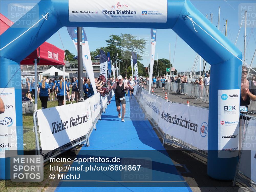 17.08.2025 - KN Förde Triathlon 2025 MichiJ http://msf.ph/oto/8604867 17.08.2025 12:21:39 Laufen 294, 610 meine-sportfotos.de