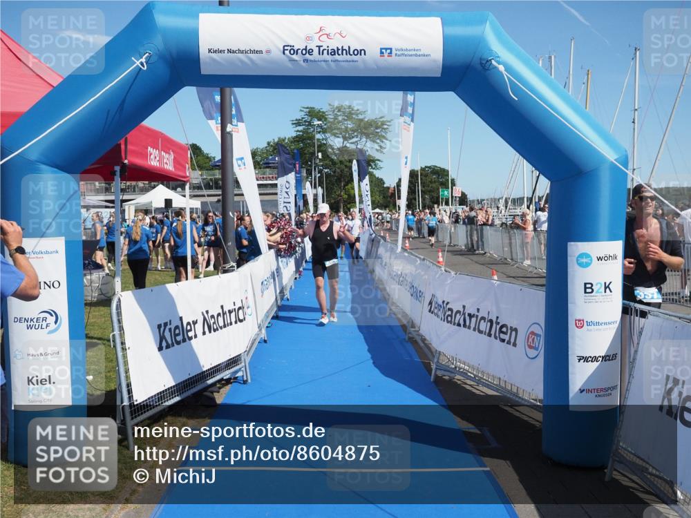 17.08.2025 - KN Förde Triathlon 2025 MichiJ http://msf.ph/oto/8604875 17.08.2025 12:21:39 Laufen 294, 610 meine-sportfotos.de