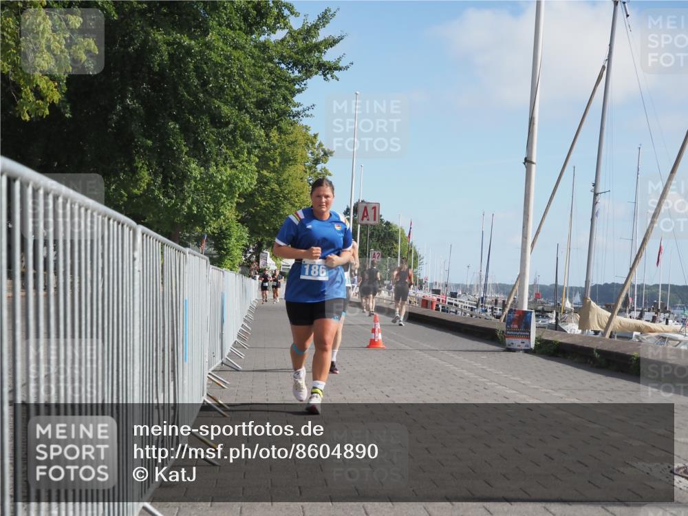17.08.2025 - KN Förde Triathlon 2025 KatJ http://msf.ph/oto/8604890 17.08.2025 10:28:17 Laufen 174, 186 meine-sportfotos.de