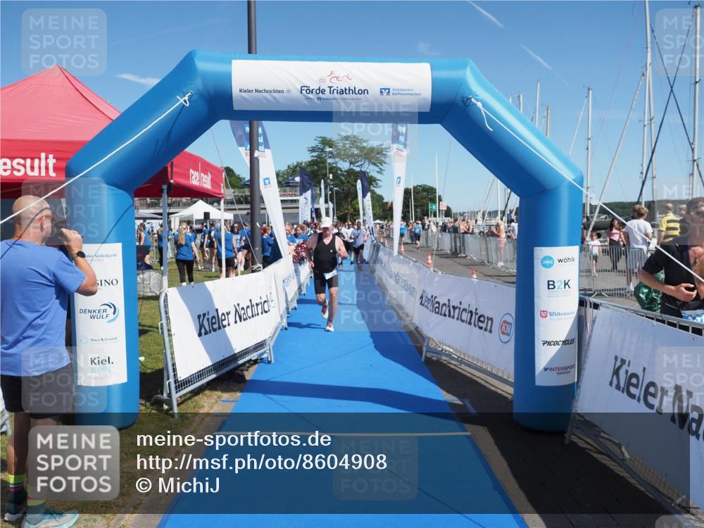 17.08.2025 - KN Förde Triathlon 2025 MichiJ http://msf.ph/oto/8604908 17.08.2025 12:21:40 Laufen 294, 610 meine-sportfotos.de