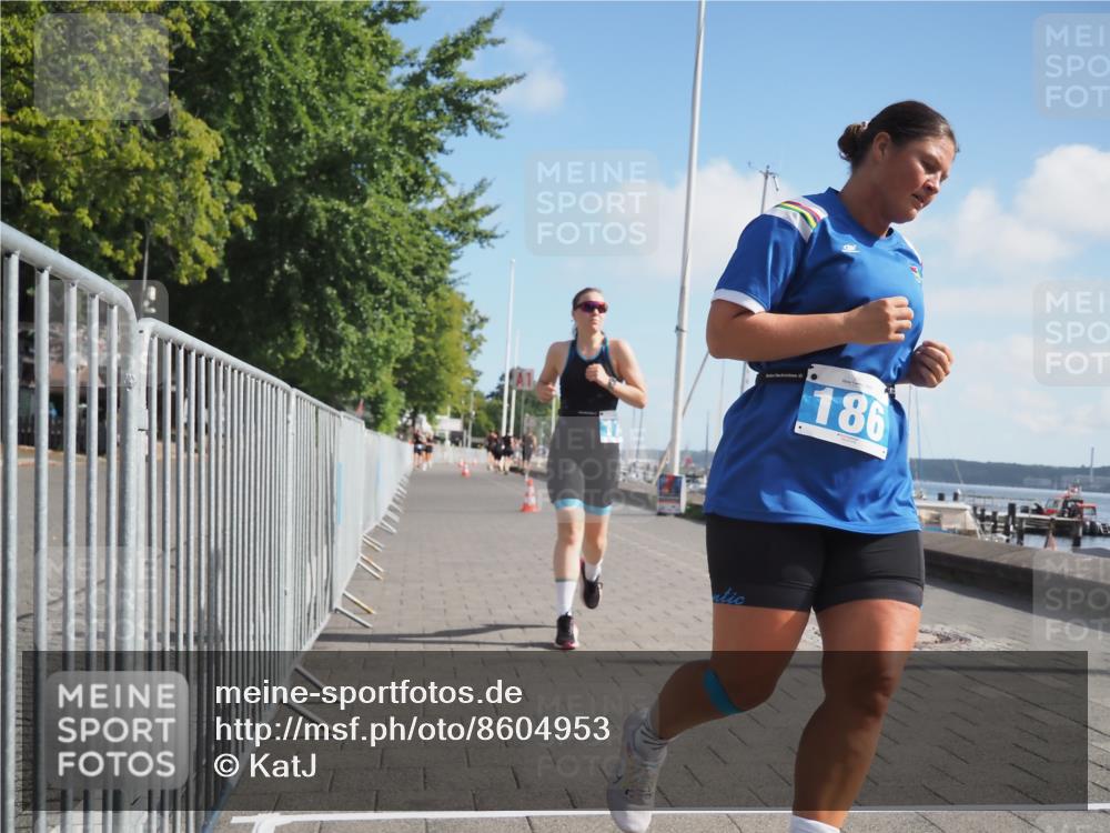 17.08.2025 - KN Förde Triathlon 2025 KatJ http://msf.ph/oto/8604953 17.08.2025 10:28:20 Laufen 174, 186 meine-sportfotos.de