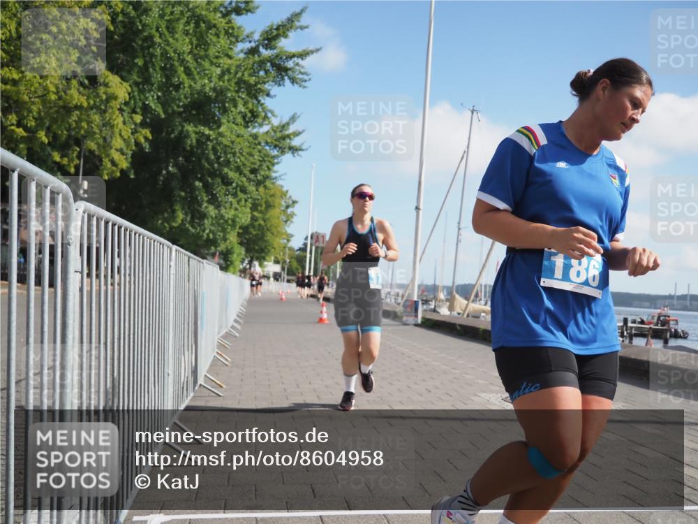 17.08.2025 - KN Förde Triathlon 2025 KatJ http://msf.ph/oto/8604958 17.08.2025 10:28:20 Laufen 174, 186 meine-sportfotos.de
