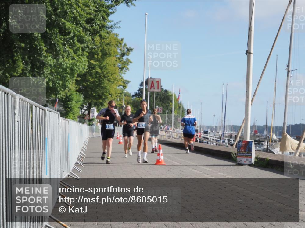 17.08.2025 - KN Förde Triathlon 2025 KatJ http://msf.ph/oto/8605015 17.08.2025 10:28:32 Laufen 144, 156, 163 meine-sportfotos.de