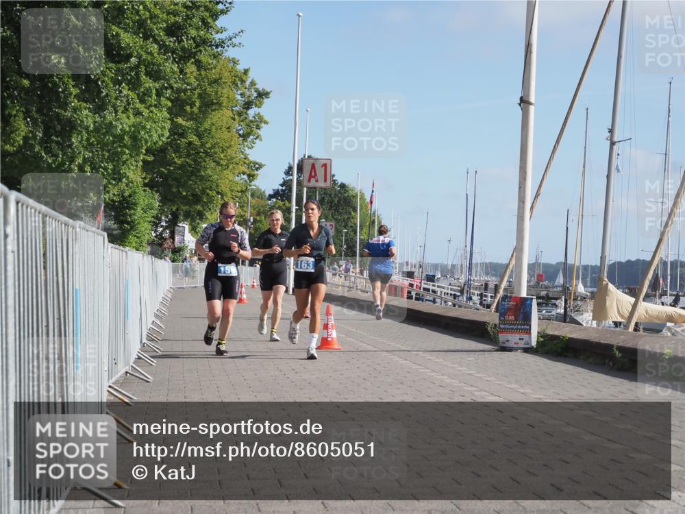 17.08.2025 - KN Förde Triathlon 2025 KatJ http://msf.ph/oto/8605051 17.08.2025 10:28:33 Laufen 144, 156, 163 meine-sportfotos.de