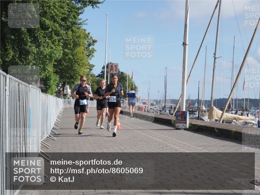 17.08.2025 - KN Förde Triathlon 2025 KatJ http://msf.ph/oto/8605069 17.08.2025 10:28:34 Laufen 144, 156, 163 meine-sportfotos.de
