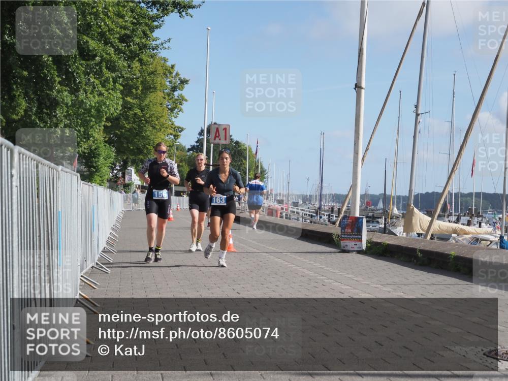 17.08.2025 - KN Förde Triathlon 2025 KatJ http://msf.ph/oto/8605074 17.08.2025 10:28:34 Laufen 144, 156, 163 meine-sportfotos.de