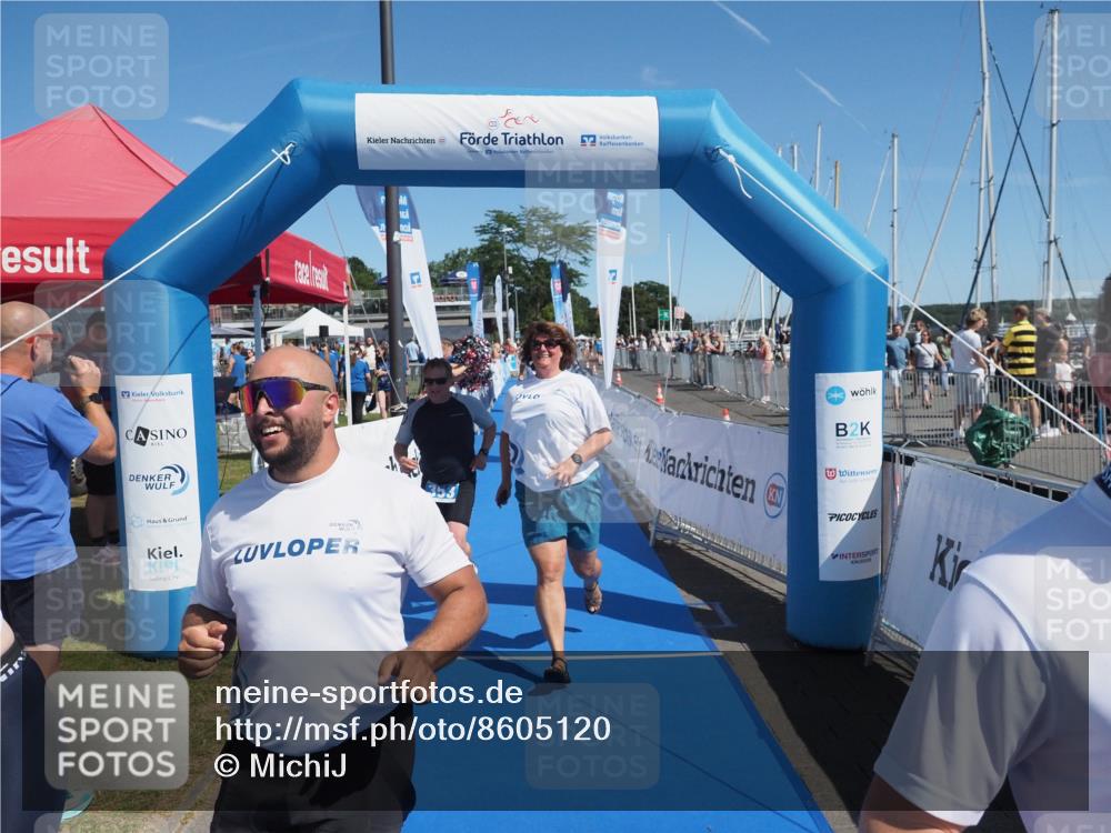 17.08.2025 - KN Förde Triathlon 2025 MichiJ http://msf.ph/oto/8605120 17.08.2025 12:21:45 Laufen 294, 353, 610 meine-sportfotos.de