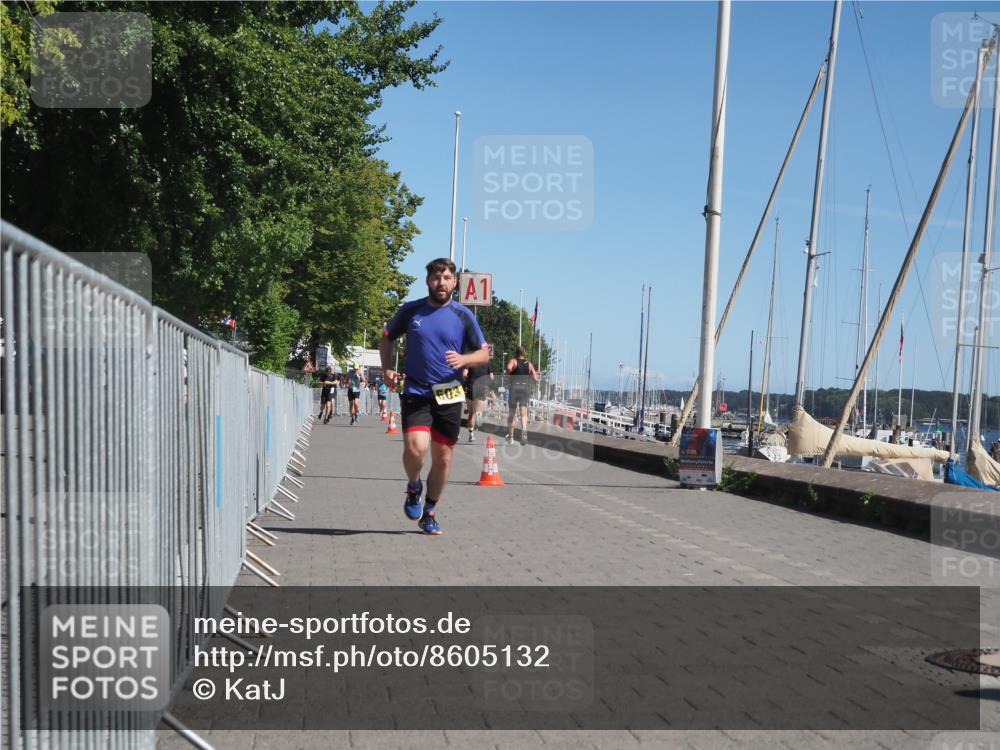 17.08.2025 - KN Förde Triathlon 2025 KatJ http://msf.ph/oto/8605132 17.08.2025 11:58:16 Laufen 603, 627 meine-sportfotos.de