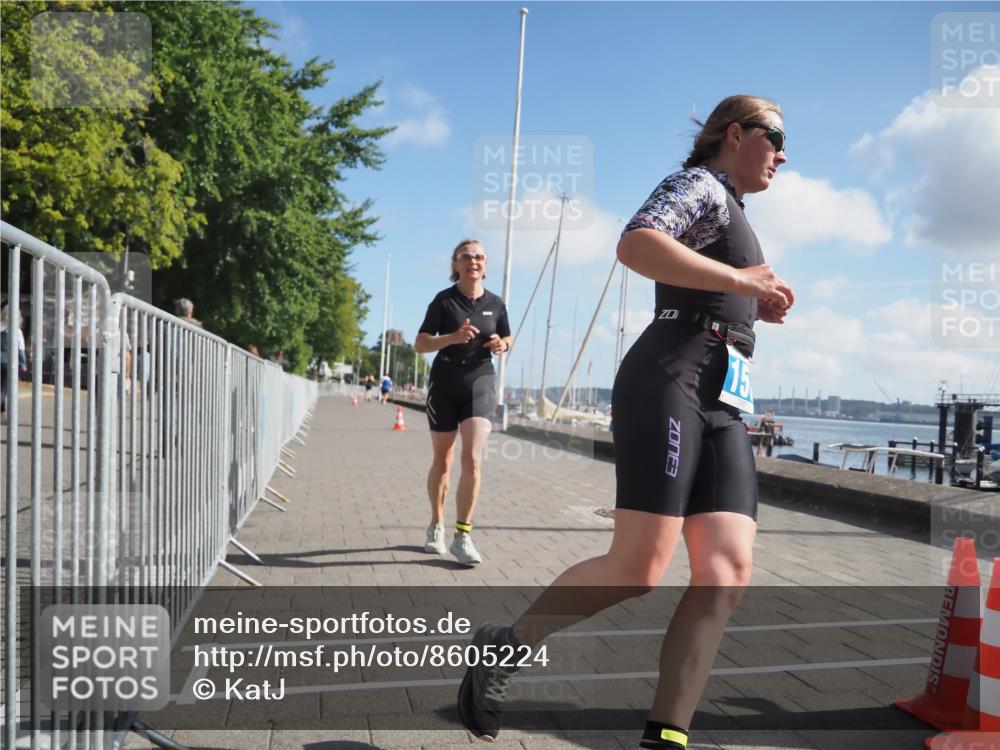 17.08.2025 - KN Förde Triathlon 2025 KatJ http://msf.ph/oto/8605224 17.08.2025 10:28:40 Laufen 144, 156, 163 meine-sportfotos.de