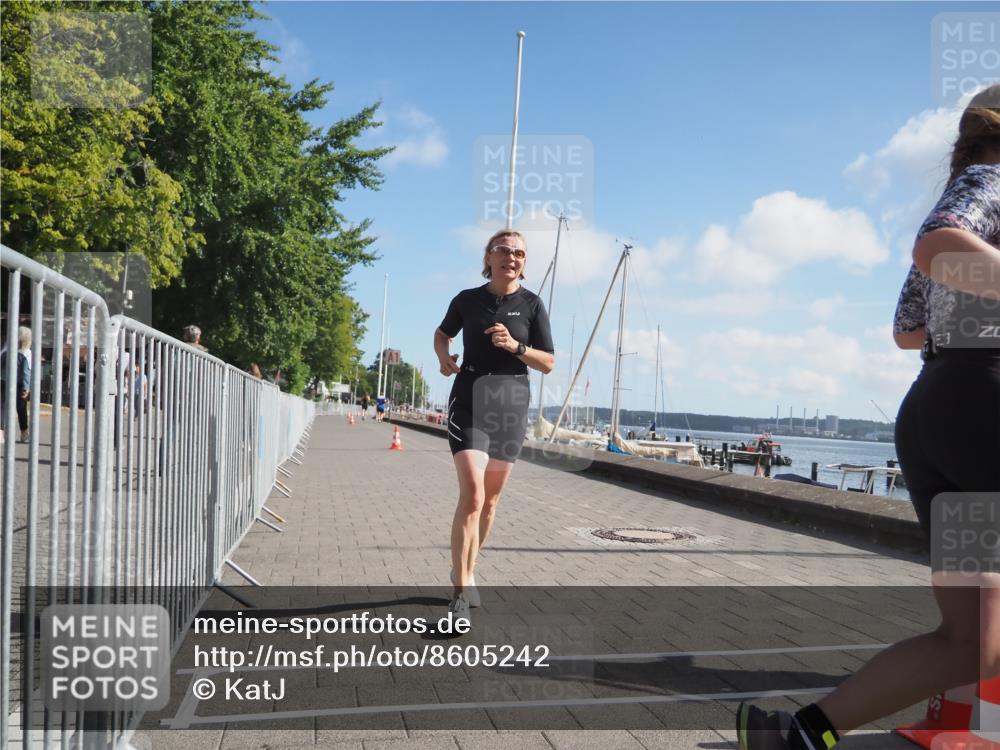 17.08.2025 - KN Förde Triathlon 2025 KatJ http://msf.ph/oto/8605242 17.08.2025 10:28:40 Laufen 144, 156, 163 meine-sportfotos.de
