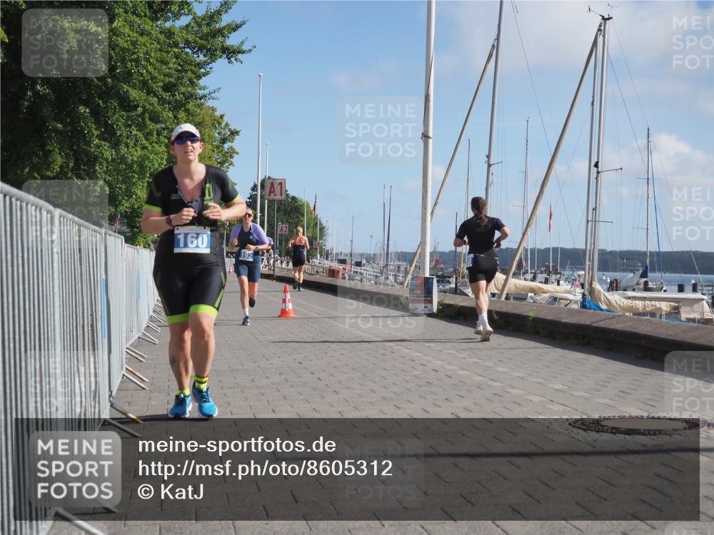 17.08.2025 - KN Förde Triathlon 2025 KatJ http://msf.ph/oto/8605312 17.08.2025 10:29:37 Laufen 160, 192, 194, 241 meine-sportfotos.de