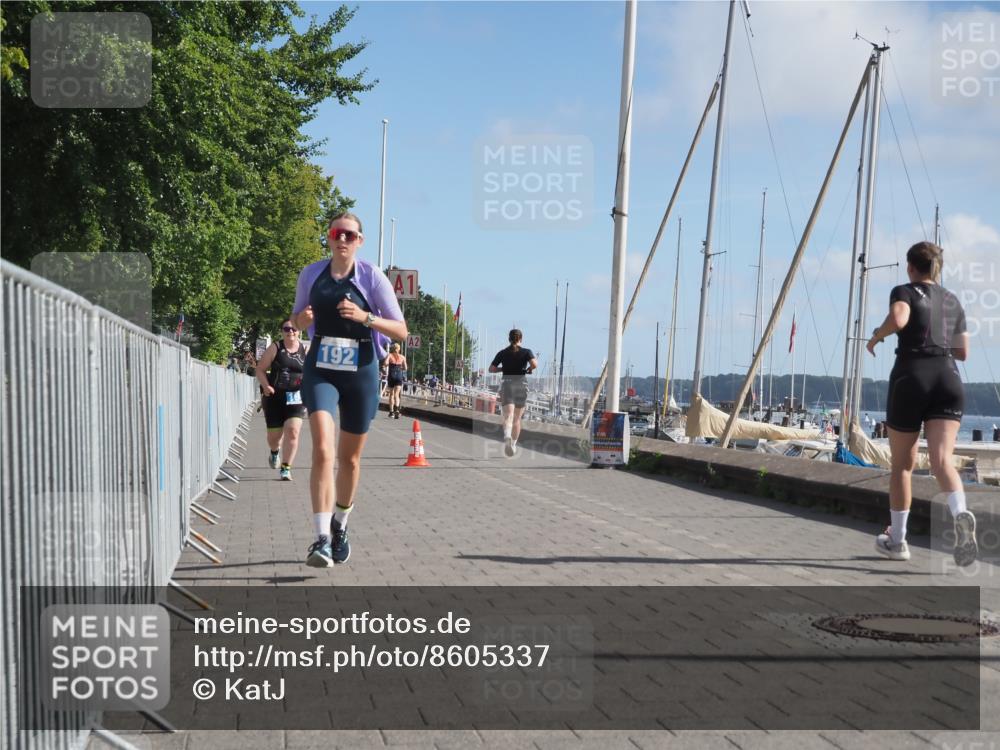 17.08.2025 - KN Förde Triathlon 2025 KatJ http://msf.ph/oto/8605337 17.08.2025 10:29:40 Laufen 160, 192, 194 meine-sportfotos.de