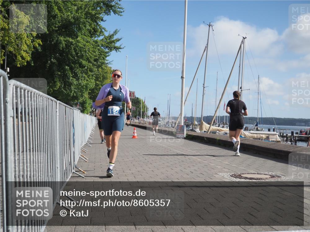 17.08.2025 - KN Förde Triathlon 2025 KatJ http://msf.ph/oto/8605357 17.08.2025 10:29:41 Laufen 160, 192, 194 meine-sportfotos.de
