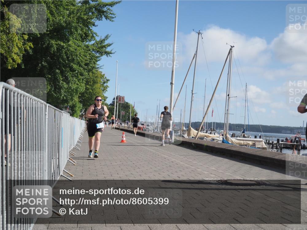17.08.2025 - KN Förde Triathlon 2025 KatJ http://msf.ph/oto/8605399 17.08.2025 10:29:43 Laufen 192, 194 meine-sportfotos.de