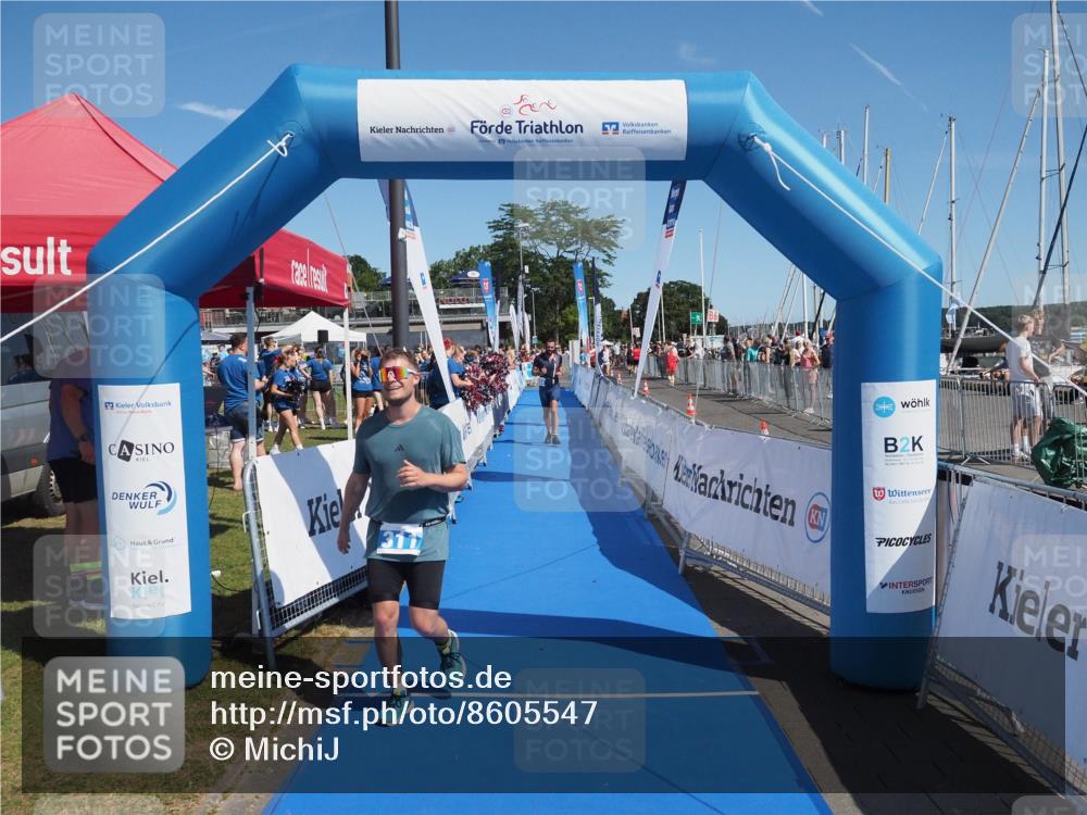 17.08.2025 - KN Förde Triathlon 2025 MichiJ http://msf.ph/oto/8605547 17.08.2025 12:22:06 Laufen 311, 334 meine-sportfotos.de
