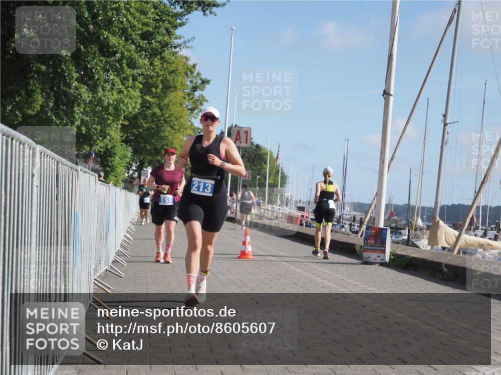 17.08.2025 - KN Förde Triathlon 2025 KatJ http://msf.ph/oto/8605607 17.08.2025 10:30:06 Laufen 155, 201, 213, 220 meine-sportfotos.de