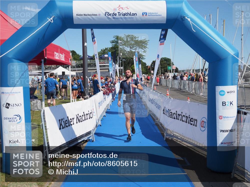 17.08.2025 - KN Förde Triathlon 2025 MichiJ http://msf.ph/oto/8605615 17.08.2025 12:22:10 Laufen 311, 334 meine-sportfotos.de