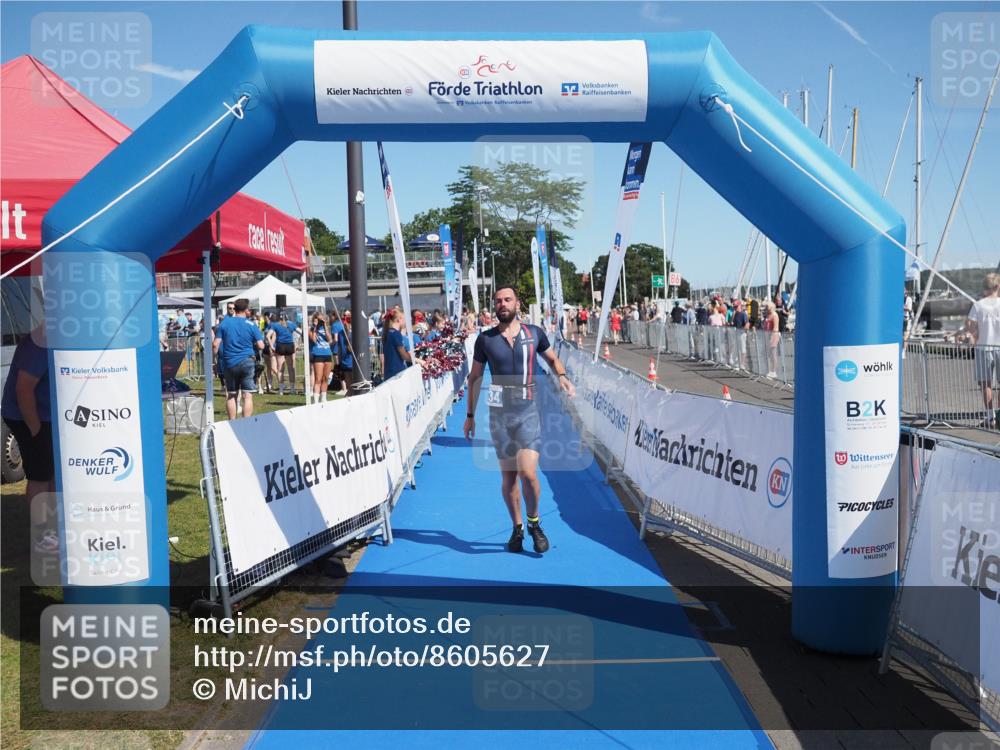 17.08.2025 - KN Förde Triathlon 2025 MichiJ http://msf.ph/oto/8605627 17.08.2025 12:22:10 Laufen 311, 334 meine-sportfotos.de
