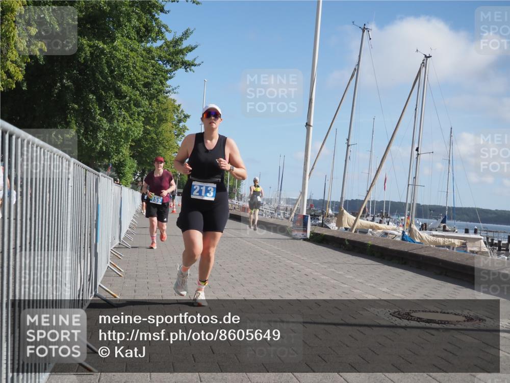 17.08.2025 - KN Förde Triathlon 2025 KatJ http://msf.ph/oto/8605649 17.08.2025 10:30:07 Laufen 155, 213, 220 meine-sportfotos.de