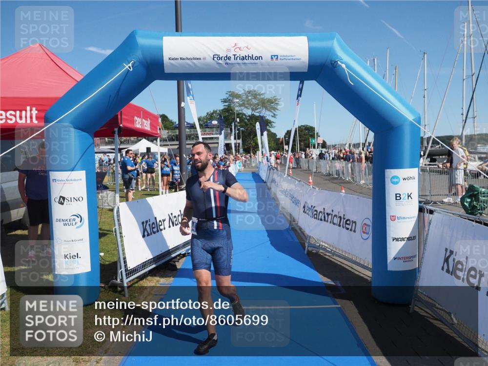 17.08.2025 - KN Förde Triathlon 2025 MichiJ http://msf.ph/oto/8605699 17.08.2025 12:22:11 Laufen 311, 334 meine-sportfotos.de
