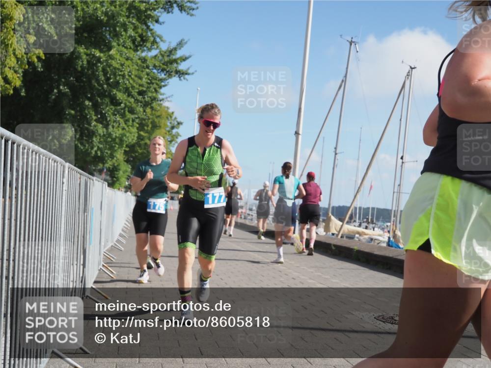 17.08.2025 - KN Förde Triathlon 2025 KatJ http://msf.ph/oto/8605818 17.08.2025 10:30:19 Laufen 175, 177, 207, 212 meine-sportfotos.de