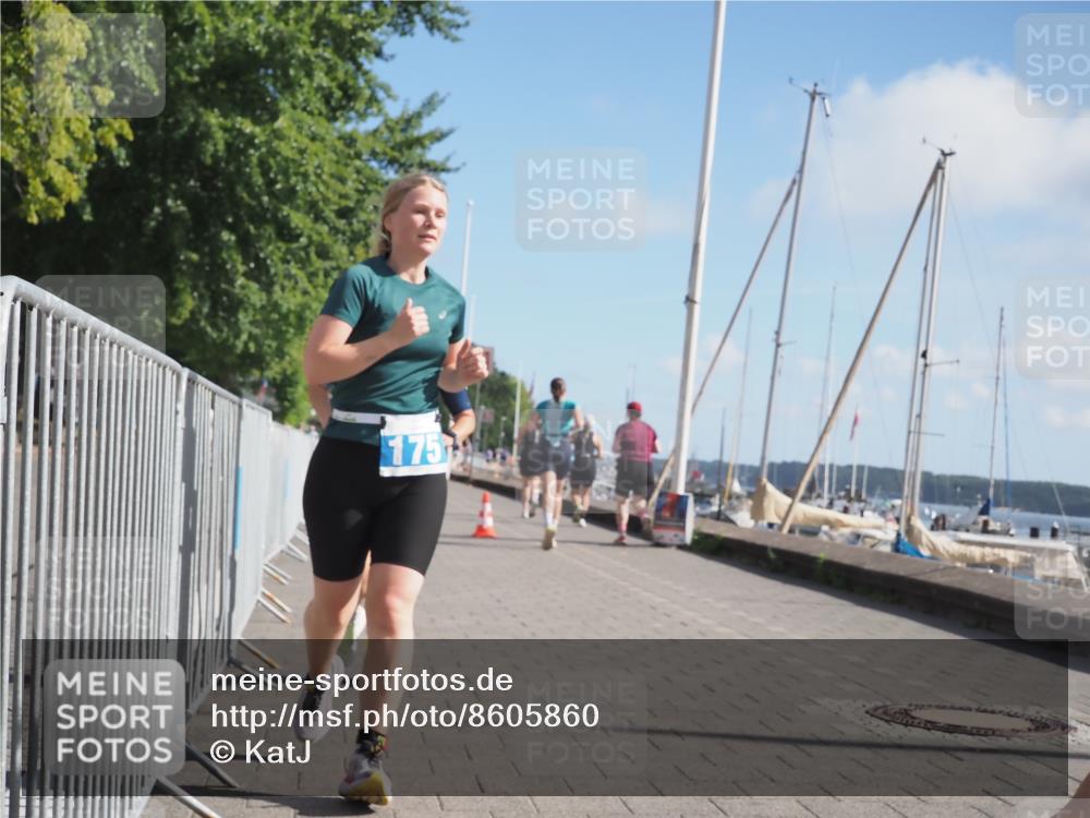 17.08.2025 - KN Förde Triathlon 2025 KatJ http://msf.ph/oto/8605860 17.08.2025 10:30:21 Laufen 175, 177, 207, 212 meine-sportfotos.de