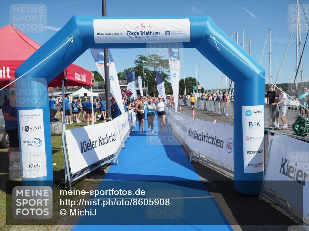 17.08.2025 - KN Förde Triathlon 2025 MichiJ http://msf.ph/oto/8605908 17.08.2025 12:22:33 Laufen 627 meine-sportfotos.de